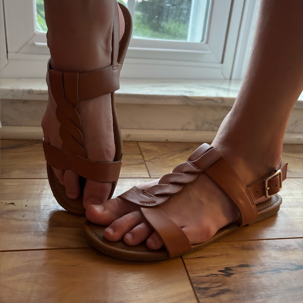 Girls Tan Leather Sandals